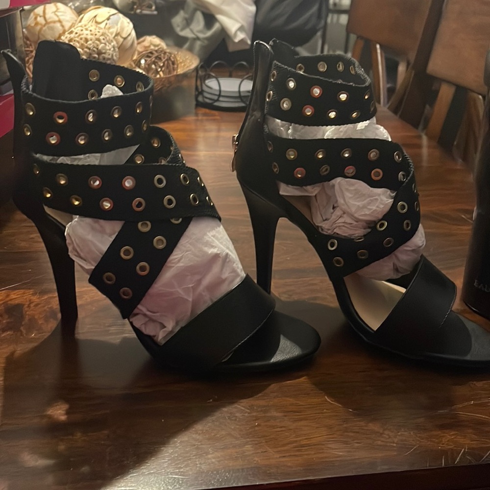 Brand new Ashley Stewart black “Cassandra” high heal/Sandals size 10